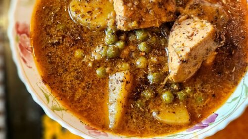 Chicken Soup with Green Peas