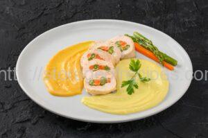Turkey Fillet Rolls with Apples and Prunes